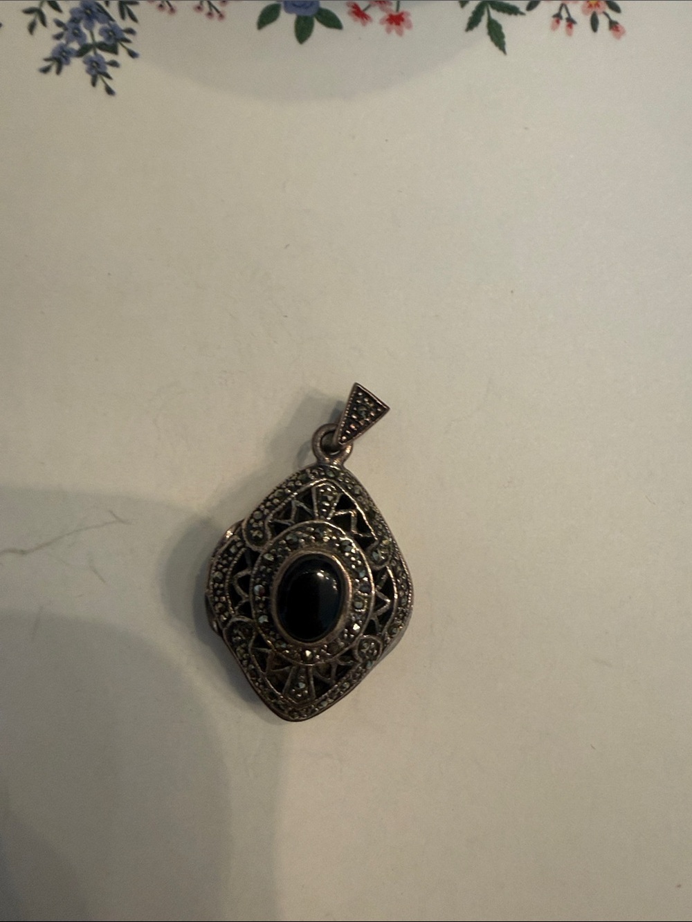 Vintage-Style Black onyx Stone Locket Pendant 925 Silver Necklace